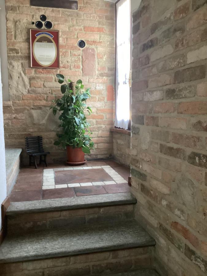 Holiday House Antica Dimora Soggiorni In Langa Centro Storico La Morra Ngoại thất bức ảnh